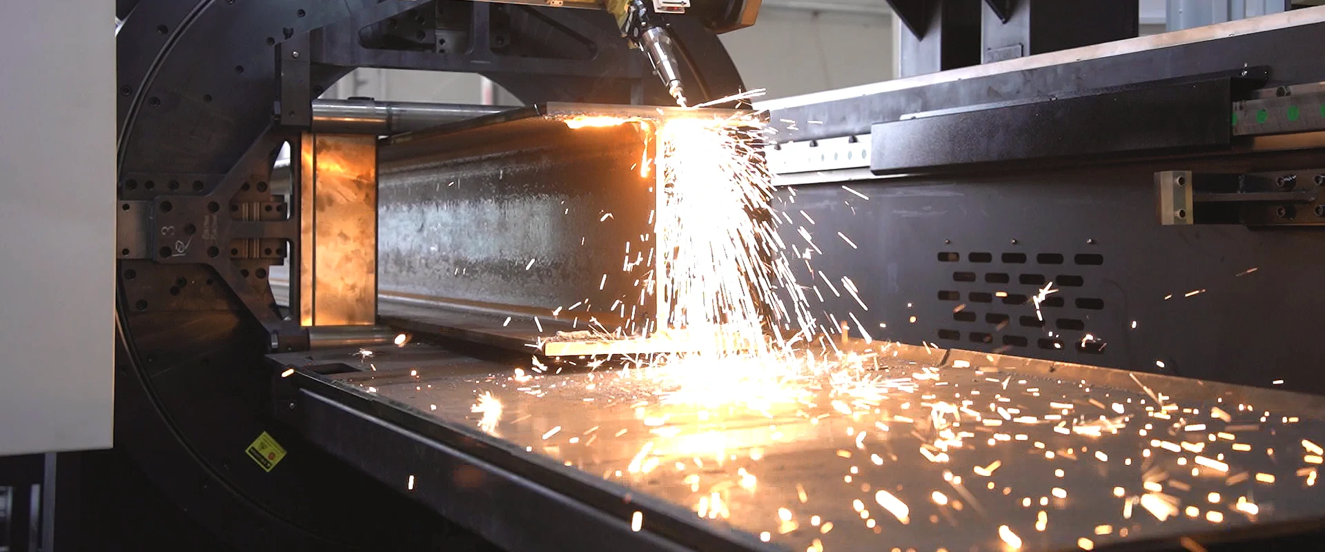 Test cięcia laserowego rur.webp